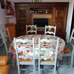 maison-complete.hotels-rhonealpes.com/